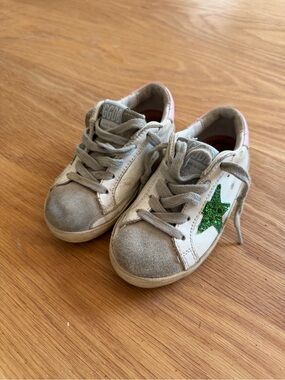Golden Goose Kids White Sneakers with Green Glitter Star and Pink Heel